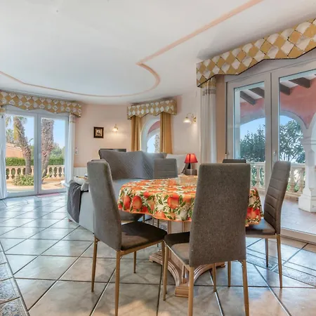 Sabina Villa Denia